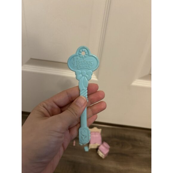 Vintage 1988 Fisher Price #5173 Precious Places Bedroom, Replacement - Picture 6 of 6